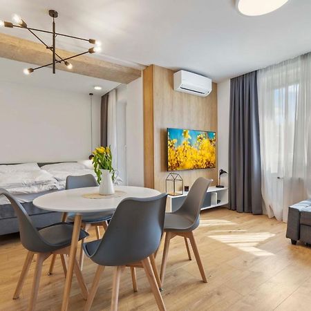Апартаменты Lam Concrete - Ac - Balcony Братислава Экстерьер фото